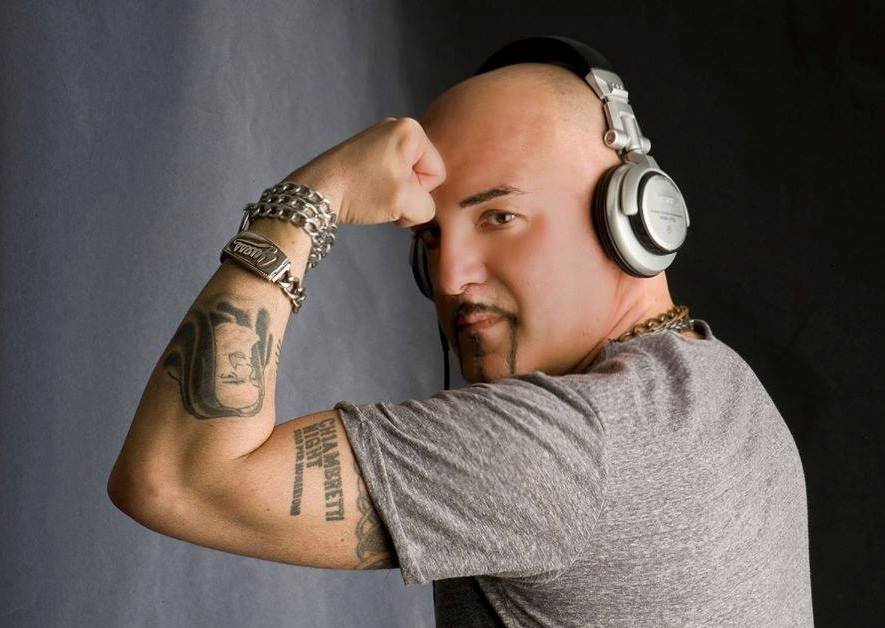 Dj Aniceto non va all'Isola dei Famosi