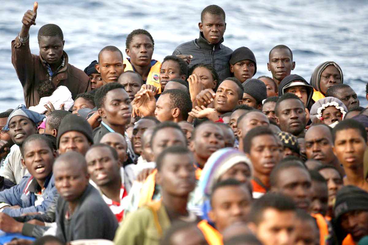 Migranti e ancora migranti... l'incubo di Salvini e lo stupore del Papa