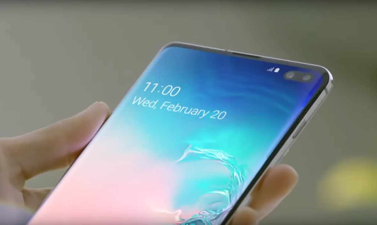 Samsung Galaxy A90: il nuovo smartphone dell'azienda coreana non utilizzerà il notch... e neanche il foro nel display