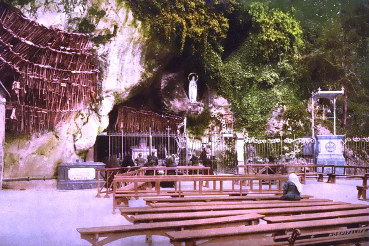 Il Papa ha nominato un delegato per la cura dei pellegrini da inviare a Lourdes