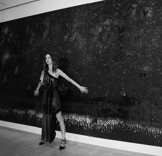 SpaziAmo, la collezione couture 'Stardust' di Fabiana Gabellini in passerella con una testimonial d'eccezione: la splendida attrice Antonella Salvucci