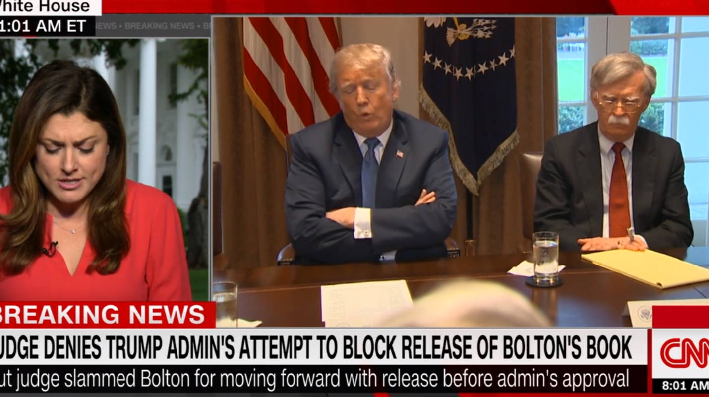 La Corte ha deciso, il libro di Bolton potrà uscire: Trump non è riuscito a bloccarlo