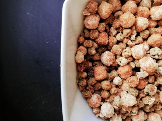 SNACK SFIZIOSO DI PISELLI E CECI