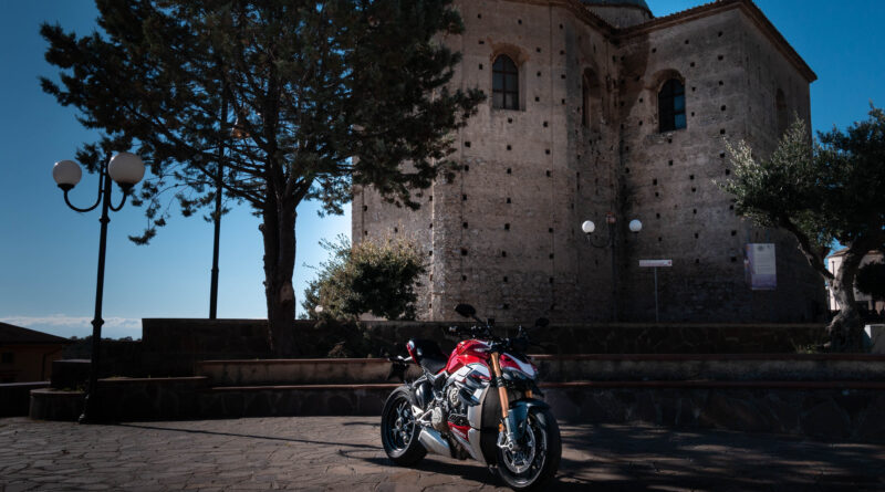 Ducati Streetfighter: la più cattiva del reame