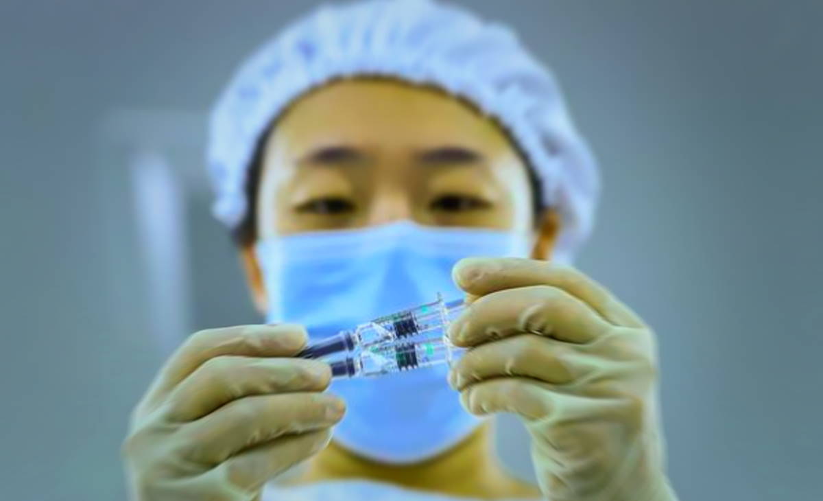 La Cina ammette che i loro vaccini non hanno una grande efficacia contro il Covid