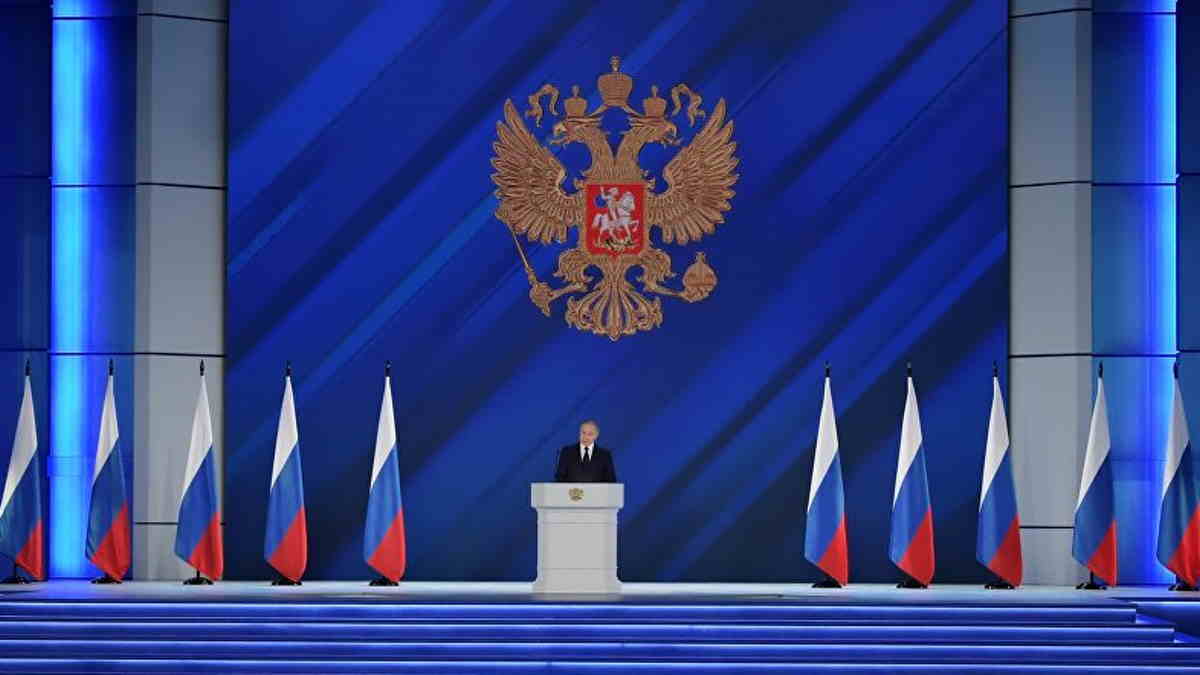 Putin: non oltrepassate la linea rossa o ve ne pentirete