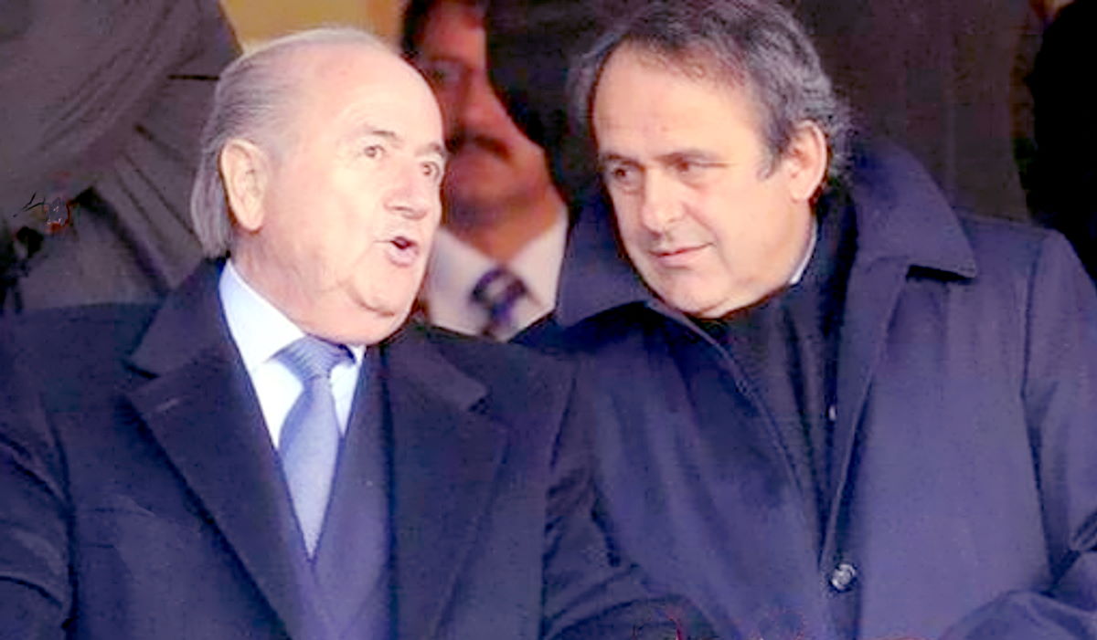 Platini e Blatter rinviati a giudizio per una consulenza da 2 milioni di franchi svizzeri