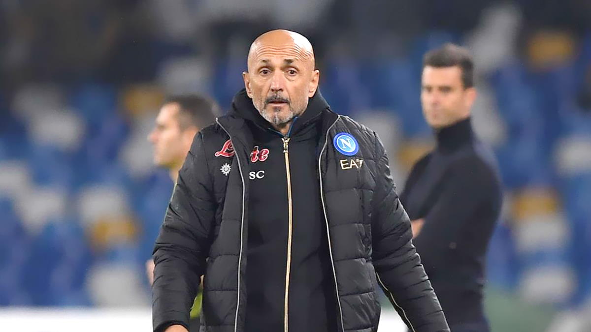 Il Napoli perde in casa contro lo Spezia e le due milanesi finiscono in testa il girone di andata della Serie A 2021-2022