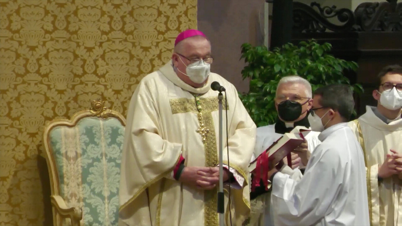 Celebrata la messa pontificale presieduta dal vescovo Franco Giulio Brambilla per la festa di san Gaudenzio 2022, patrono della diocesi e della città di Novara