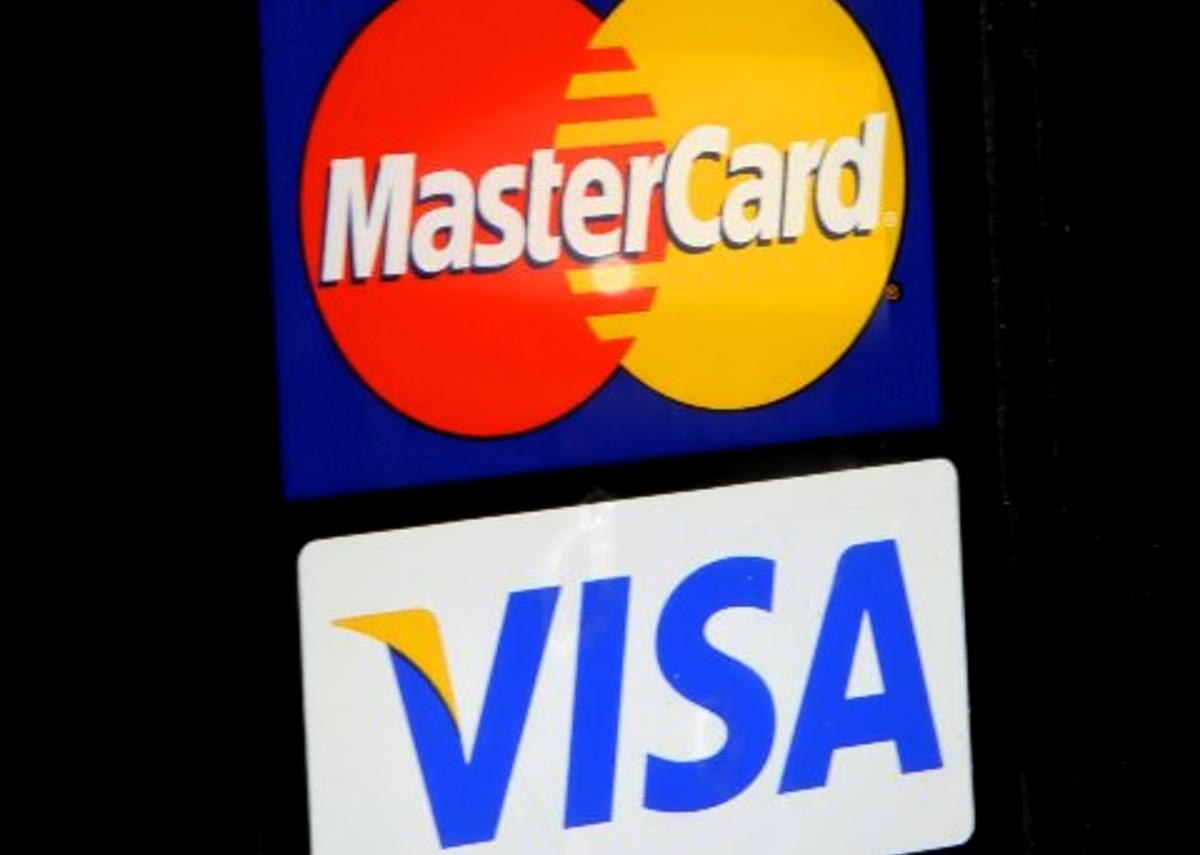 Visa e Mastercard hanno sospeso le loro operazioni in Russia