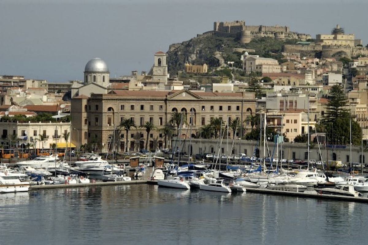 Milazzo (ME) – Divieto di sosta nel tratto fra via Tremonti e Spiaggia di Ponente