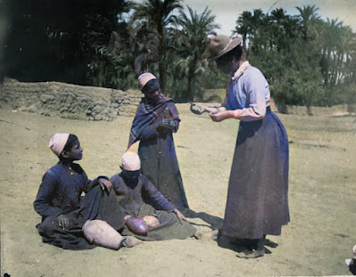 Amazing historical photos about Egypt During an excavation trip in 1917