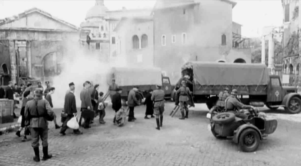 La commemorazione del rastrellamento degli ebrei nel 1943 a Roma: un po' di ipocrisia non guasta mai