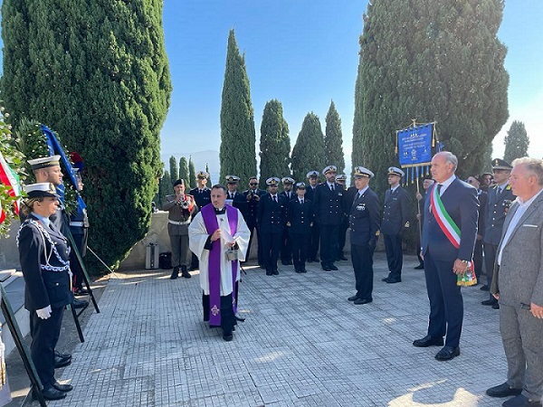 Milazzo (ME) - Sindaco e Contrammiraglio commemorano Luigi Rizzo, i Caduti e Giuseppe Tusa