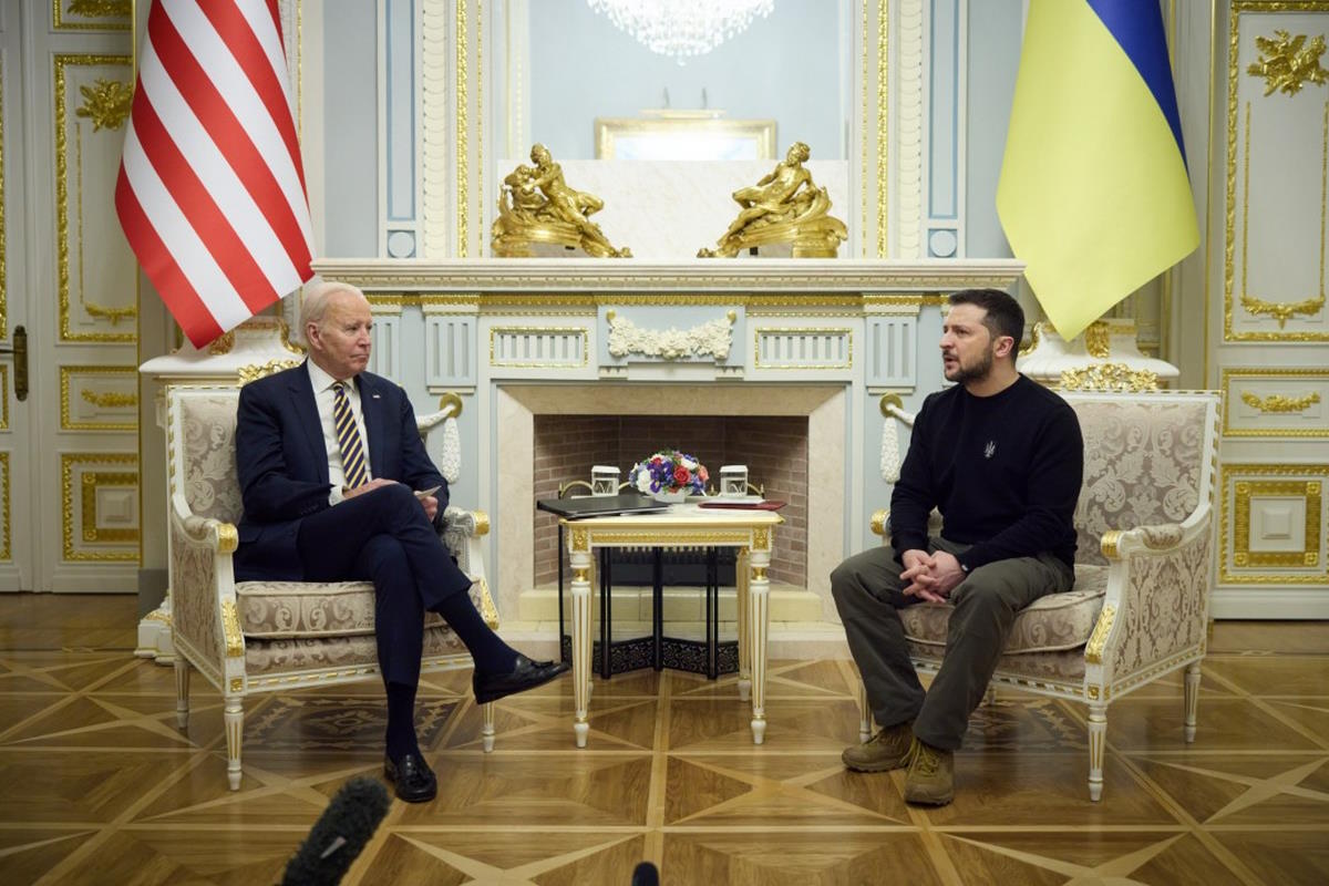 Biden a Kiev per annunciare a Zelensky l'invio di nuove armi