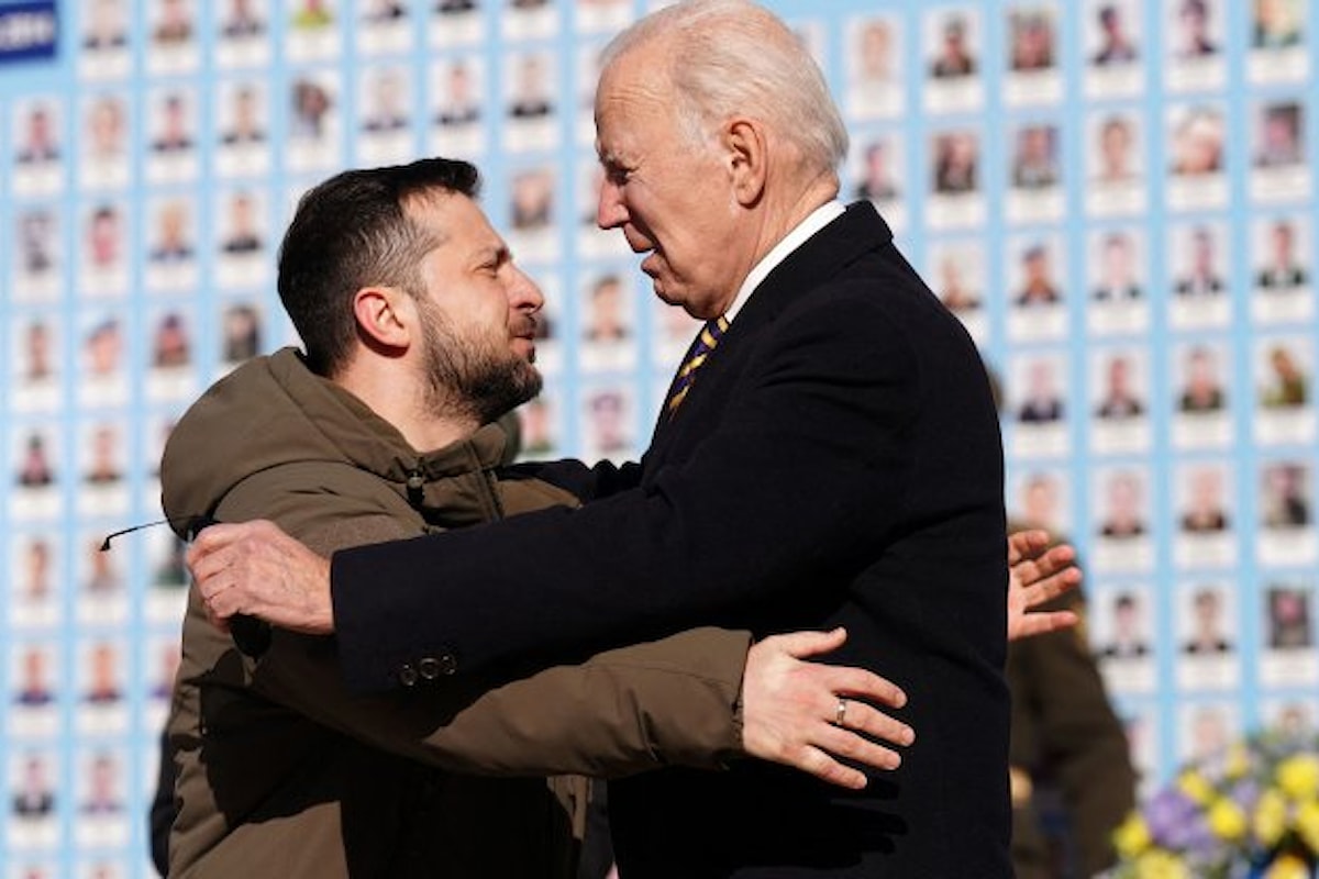 Biden e Zelenski si incontrano a Kiev