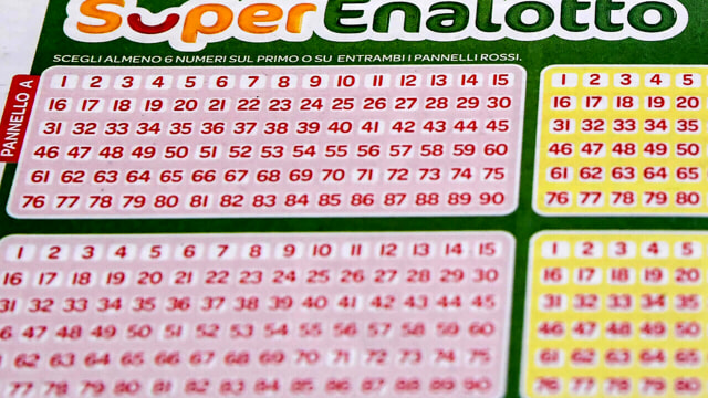 Superenalotto, centrato il 6 da record: 24 milioni di euro vinti nelle Marche