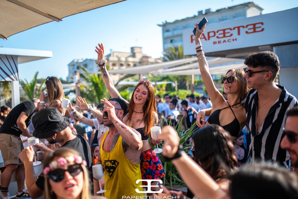 Papeete Beach & Villapapeete Milano Marittima (RA): weekend del 2 giugno tra beach party, sunset rituals, dinner show… con il sound di Samuele Sartini e Damante