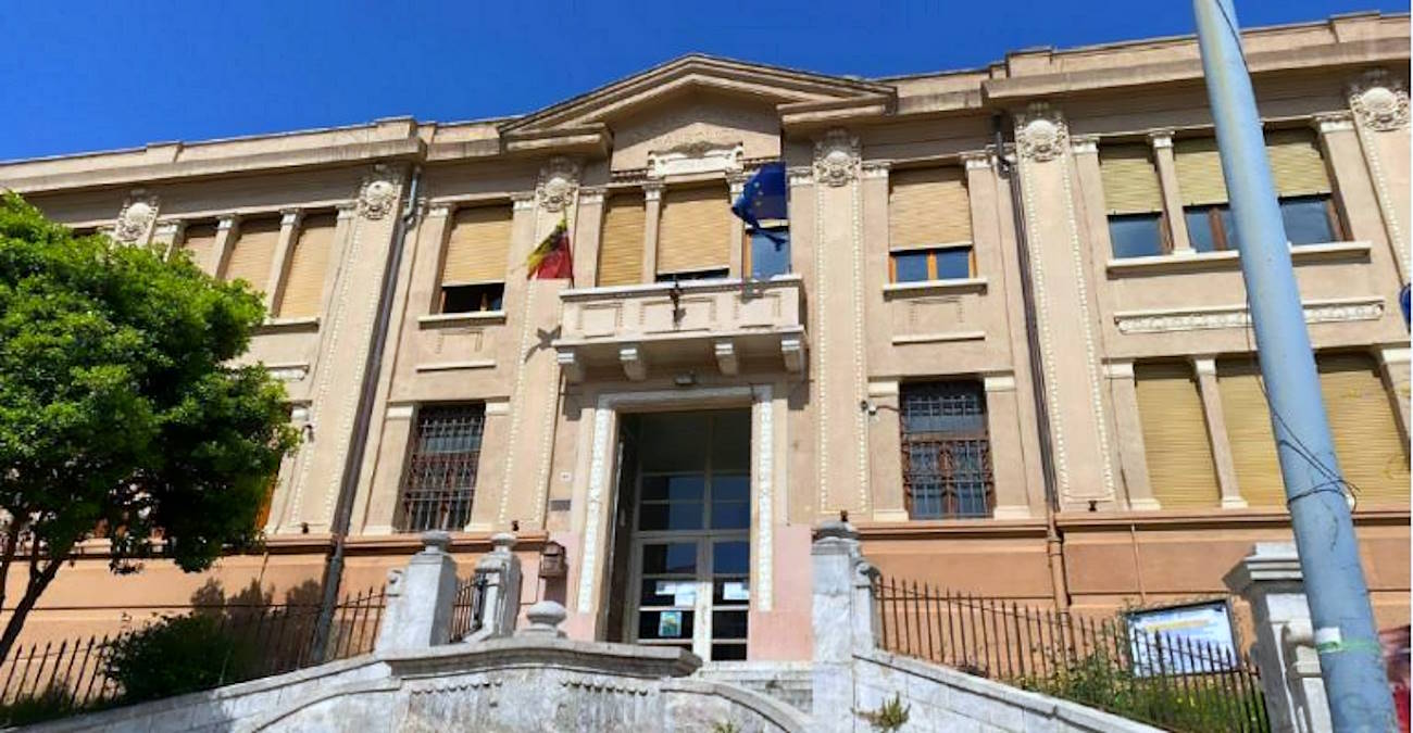 Messina - Al via l’iter per l’appalto di 4,7 milioni per la messa in sicurezza del liceo “Maurolico”