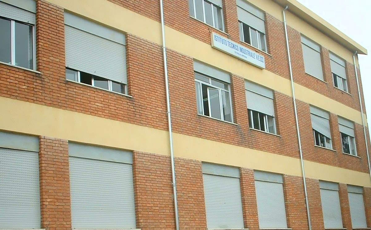 Unione Madonie, aggiudicati i lavori di riqualificazione di tre edifici scolastici. Si tratta dell'Alberghiero di Castellana Sicula, ISIS di Gangi e ITI di Petralia Soprana