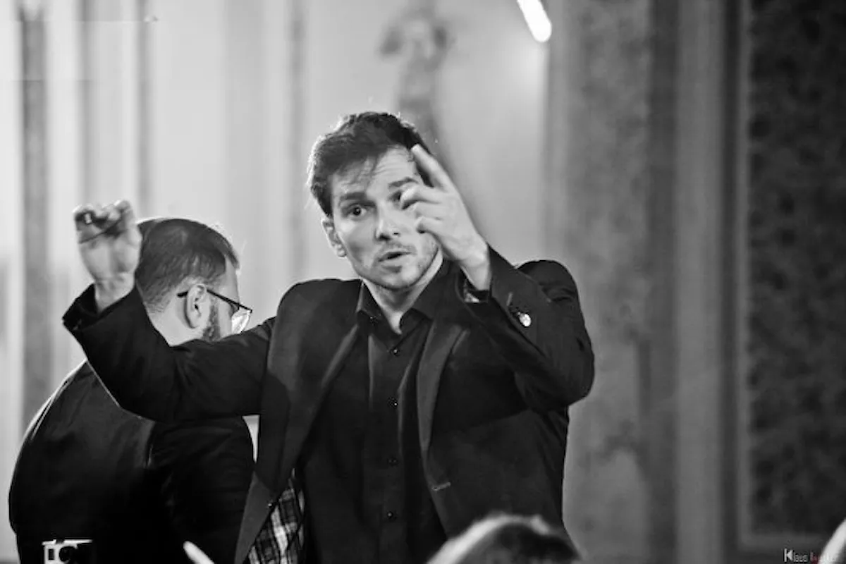 NUOVA ORCHESTRA SCARLATTI | Concerto al Cortile delle Statue della Federico II con il baritono Juan Possidente