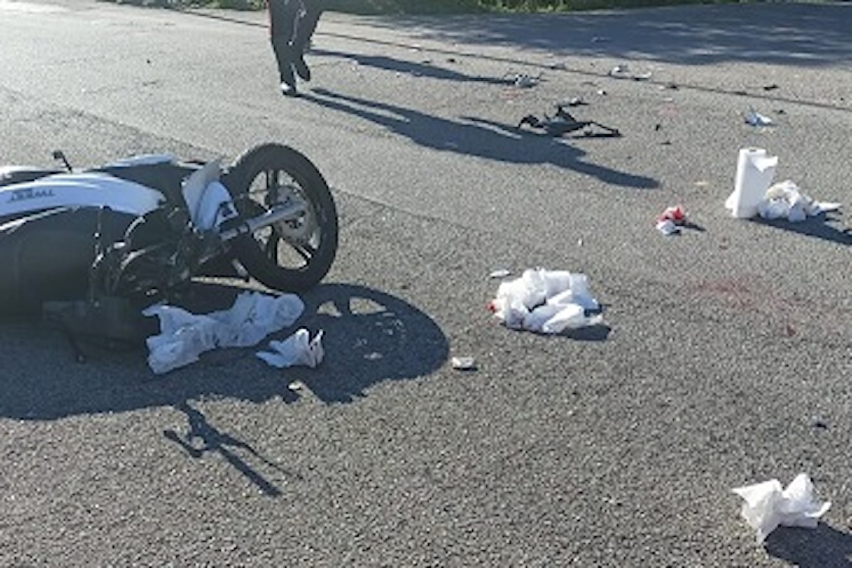 Messina: Scontro tra auto e scooter, 18enne in gravi condizioni al Policlinico di Messina