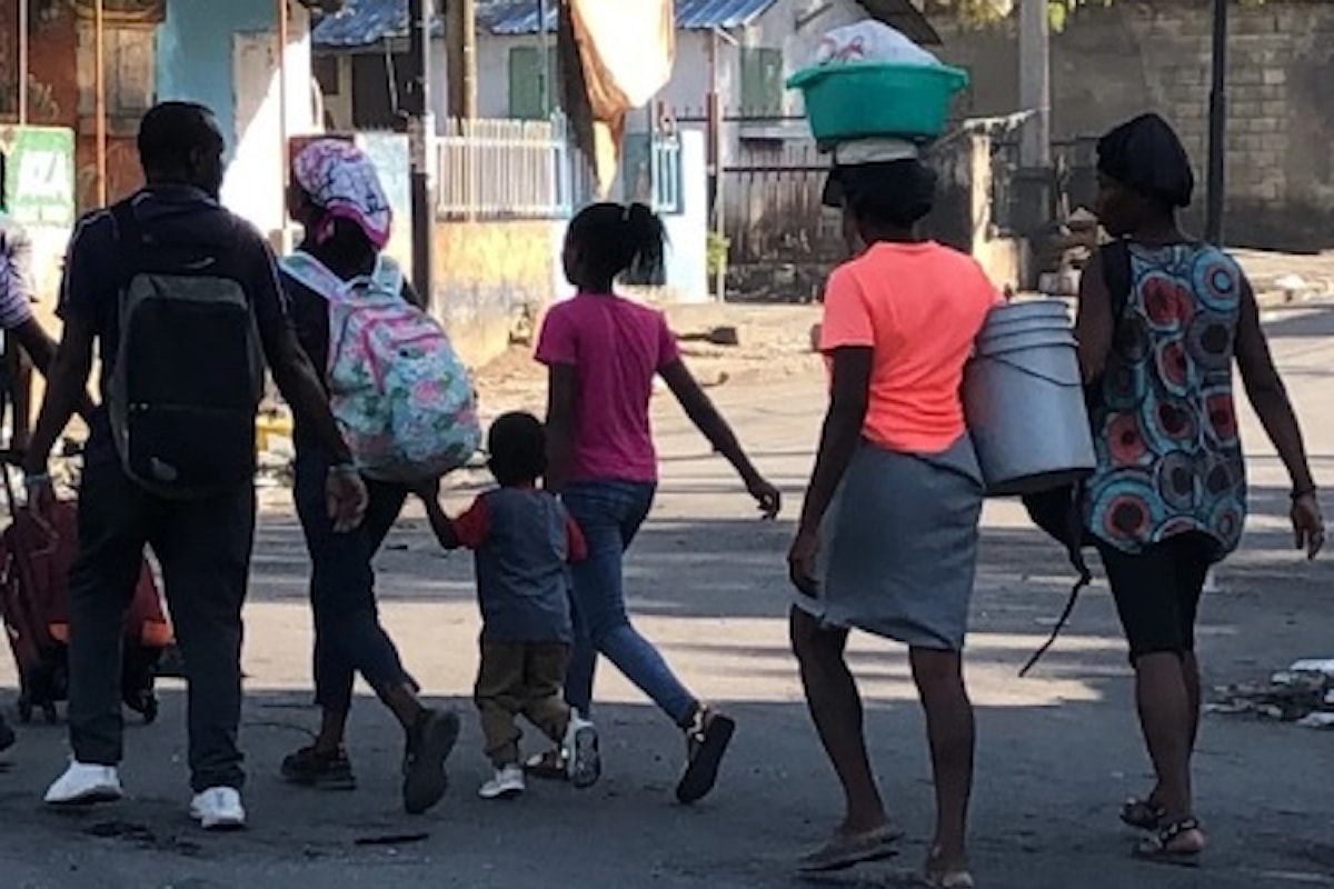 Haiti nel caos: scontri fra bande e polizia, il premier Henry non si trova