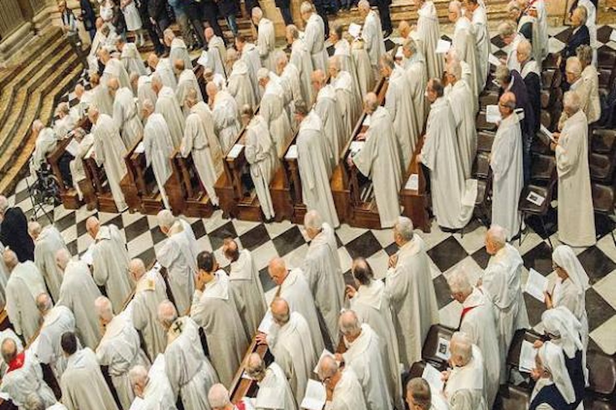 In Veneto la situazione dei preti preoccupa: pochi e depressi. Si offrono i preti sposati