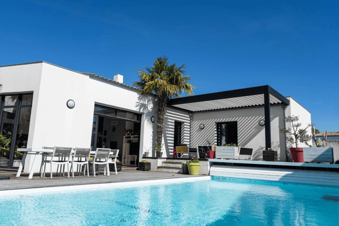 Coperture per il giardino: pergolati, pergole e pergotende – differenze, costi e autorizzazioni