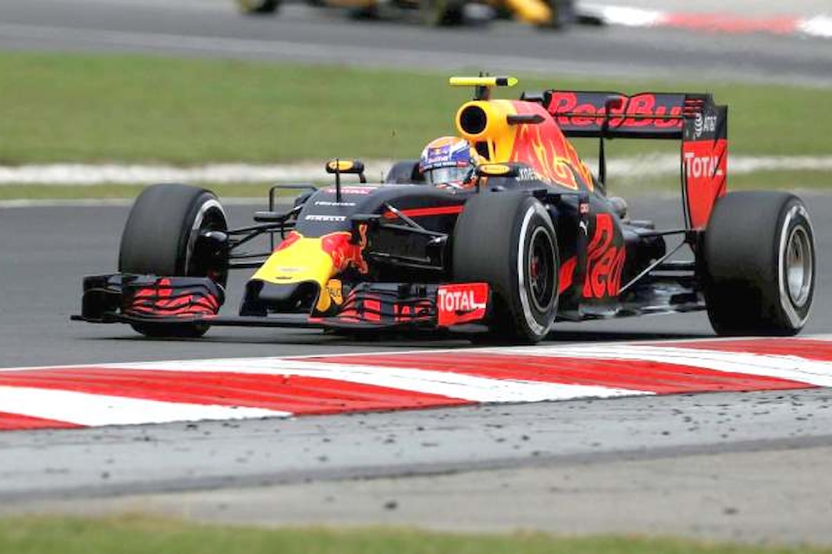 Formula 1, in Malesia trionfano le Red Bull. Per le Ferrari un mezzo disastro