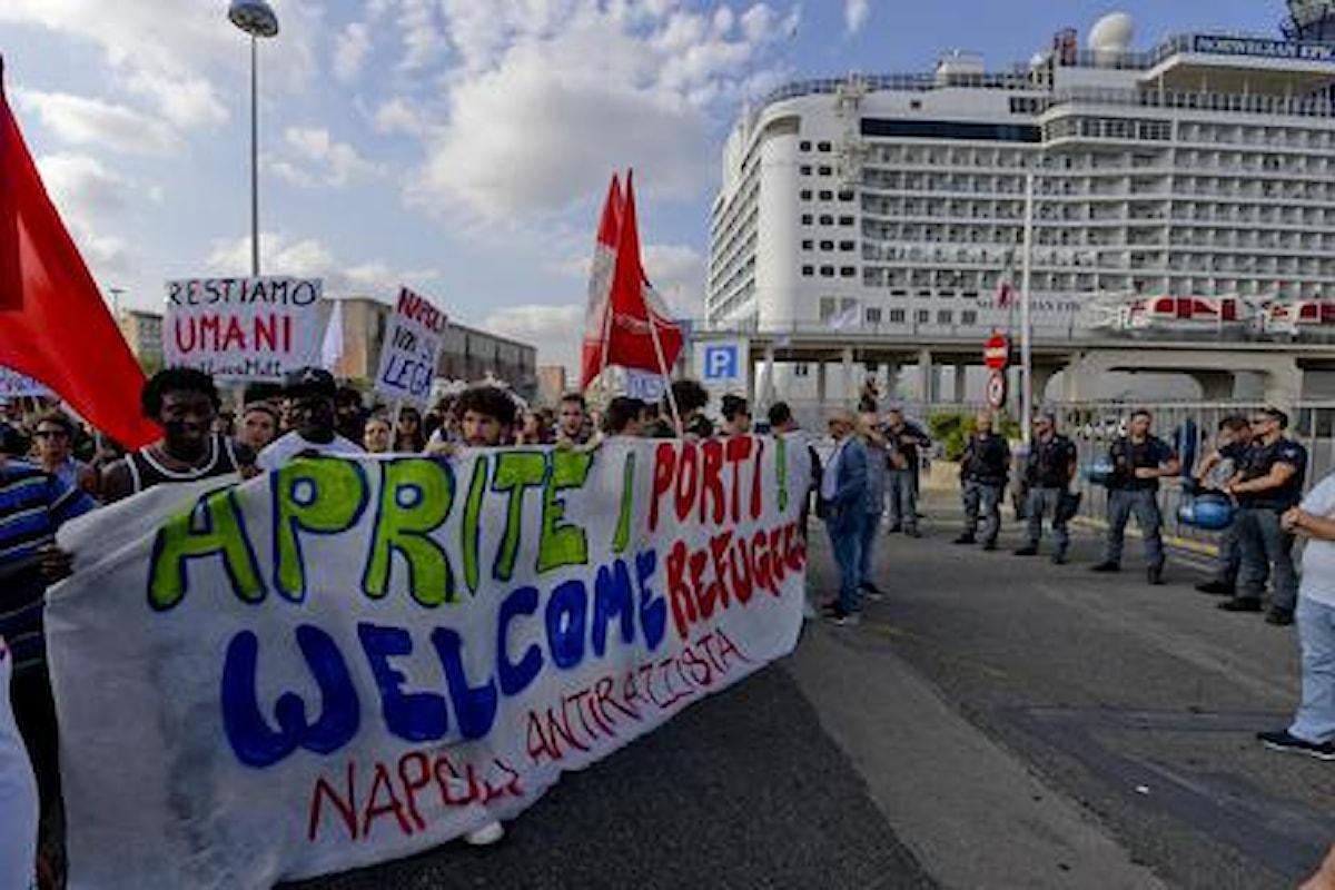 Profughi: a Napoli la manifestazione di protesta contro Salvini