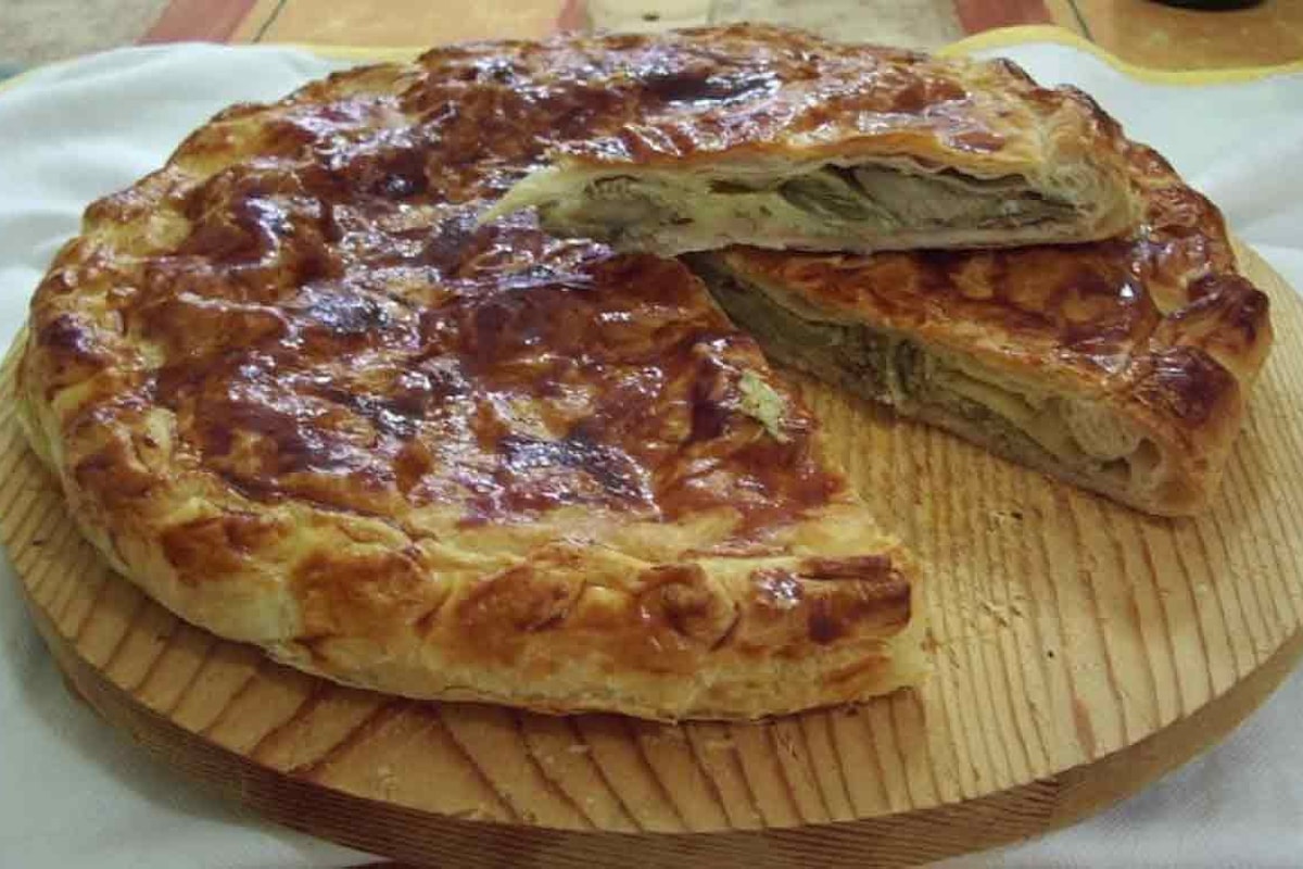 Idee per Pasqua: gustosa torta rustica di carciofi e patate