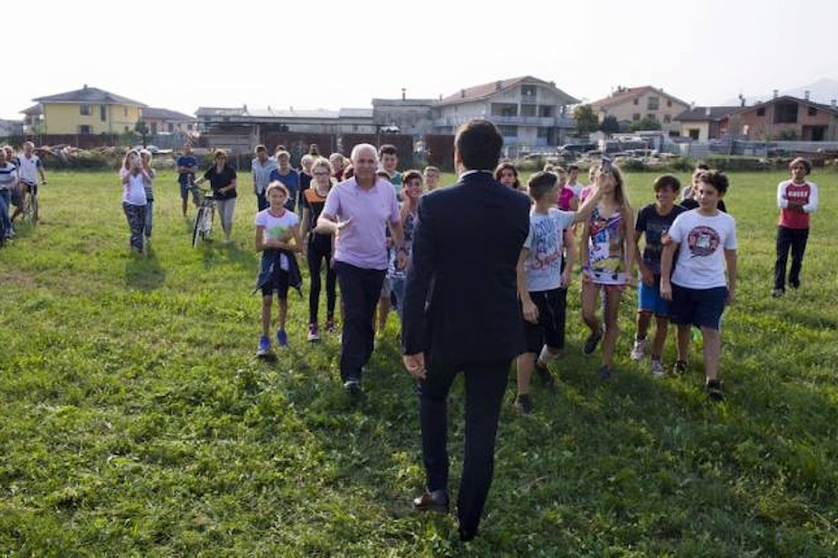 Continua il tour propagandistico di Renzi per l'Italia. Oggi è la volta del Piemonte