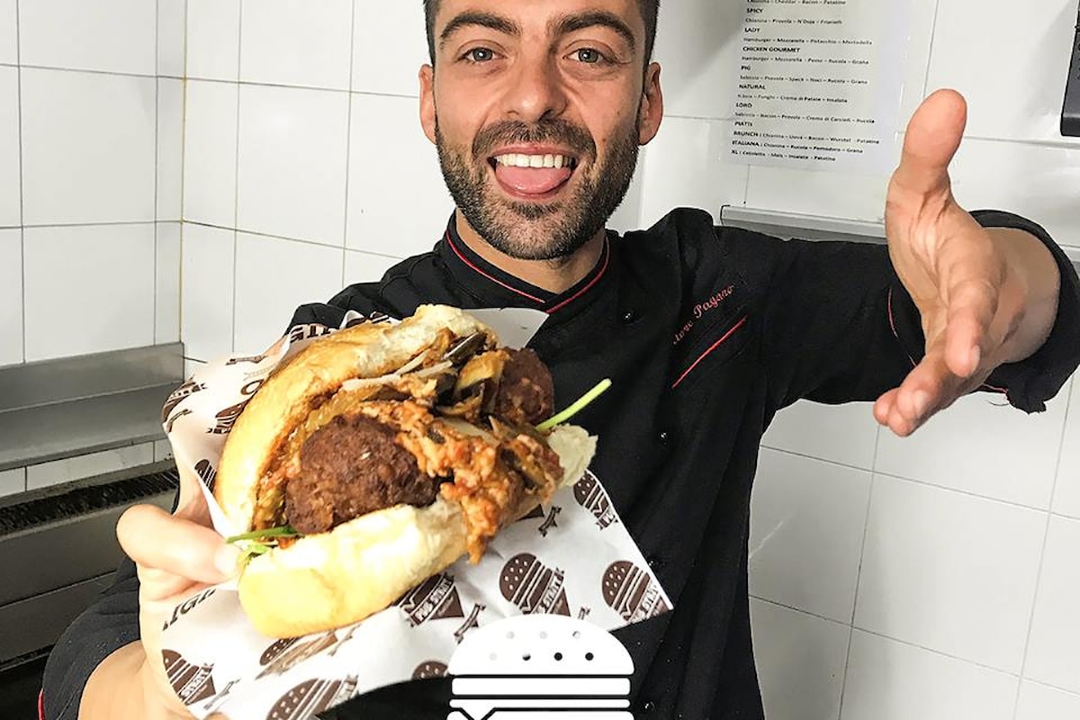 Bomber Burger la tipica domenica napoletana in un panino, ecco la novità di Pub Stritt
