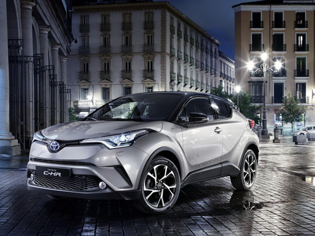 Toyota C-HR, il nuovo SUV ibrido giapponese che sembra venire dal futuro!