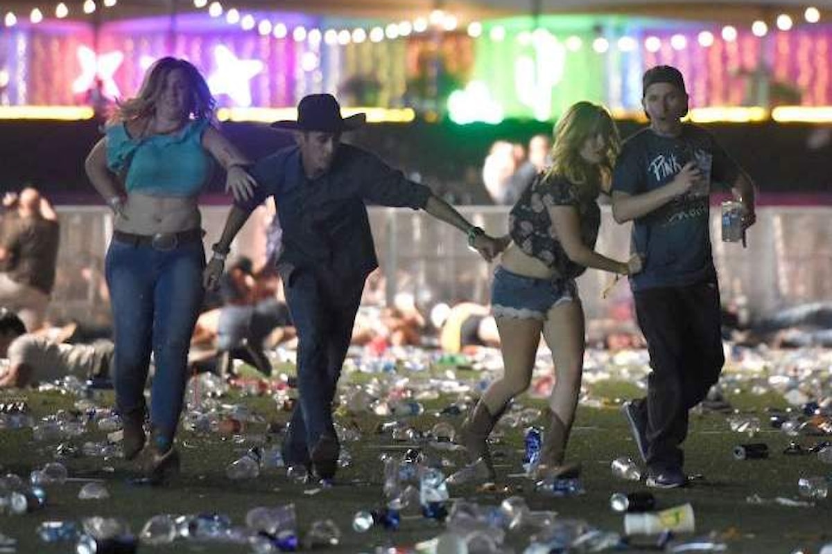 L'inutile cordoglio per le decine di morti uccisi da un cecchino a Las Vegas
