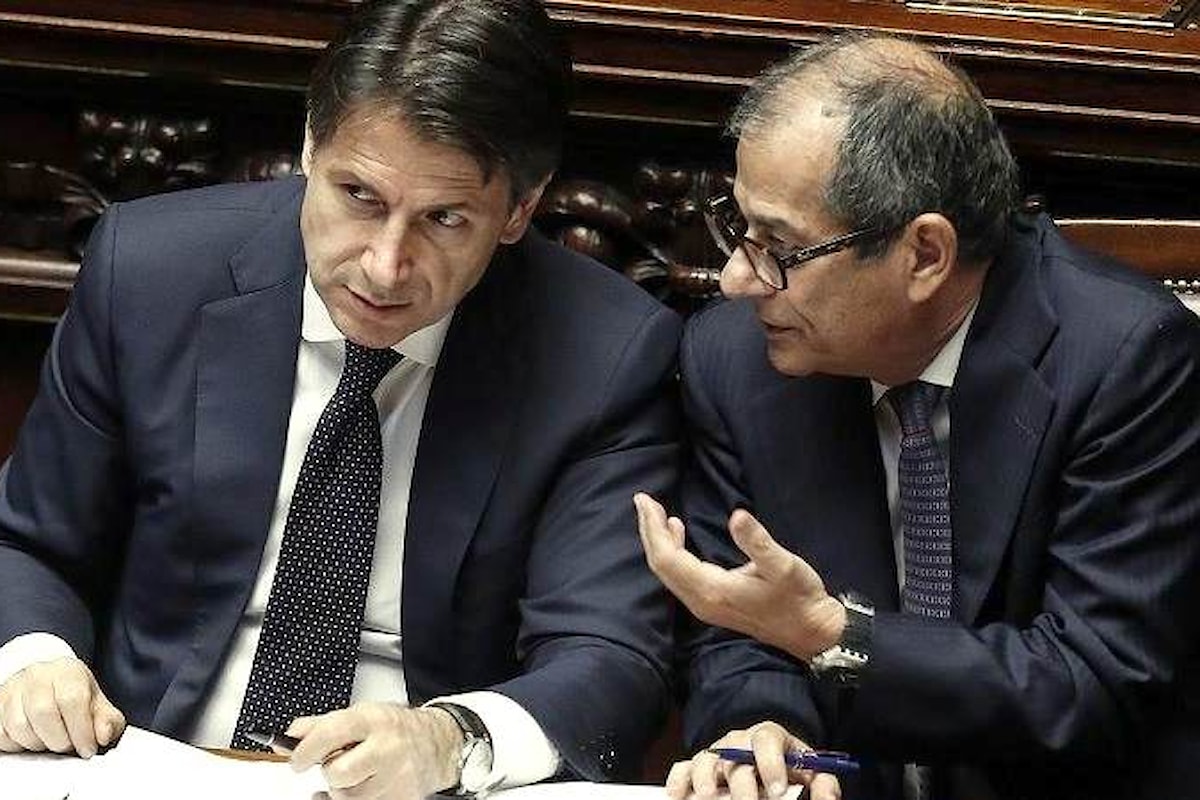 Tria e Conte confessano: uno spread così l'Italia non lo può reggere a lungo