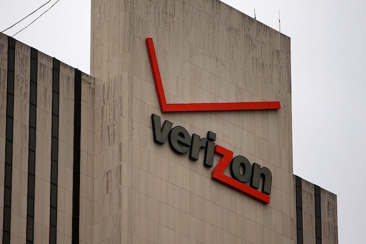 Verizon si compra Yahoo con 5 miliardi di dollari